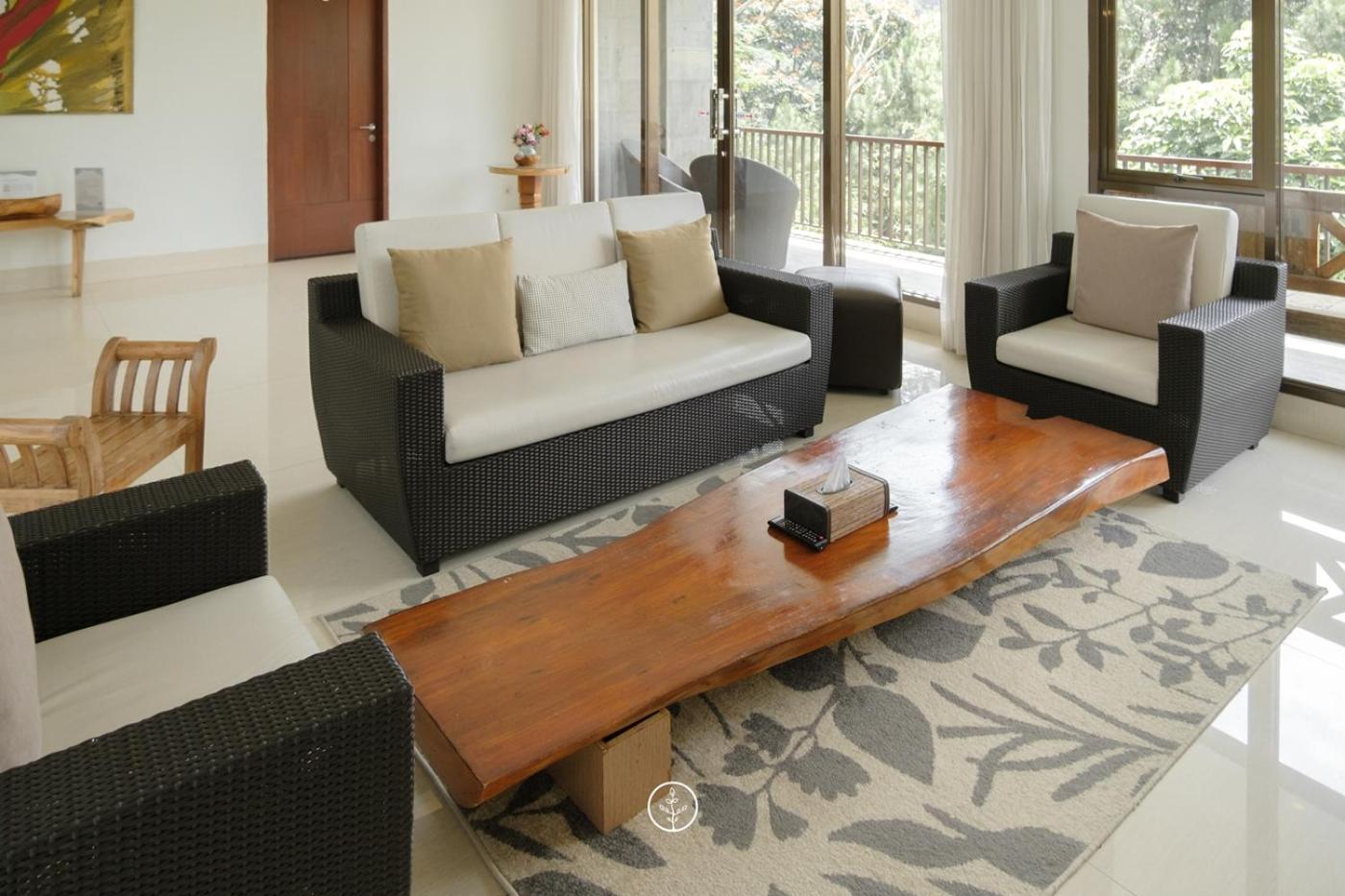 בנדונג Hikari Hill View Villa 7 Bedrooms With A Private Swimming Pool And Billiard מראה חיצוני תמונה