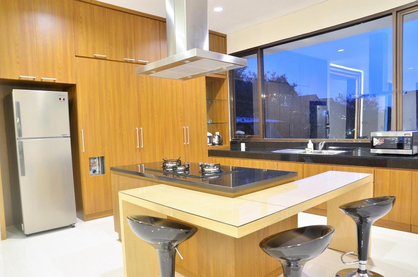 בנדונג Hikari Hill View Villa 7 Bedrooms With A Private Swimming Pool And Billiard מראה חיצוני תמונה