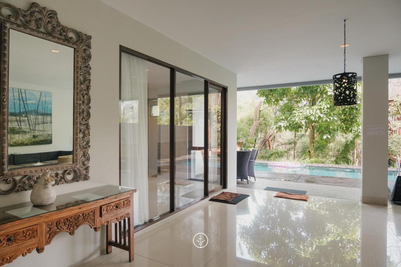 בנדונג Hikari Hill View Villa 7 Bedrooms With A Private Swimming Pool And Billiard מראה חיצוני תמונה